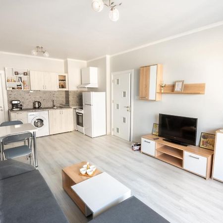Lovely 1Bed Apartment For 4 Guests & Free Parking Plovdiv Bagian luar foto