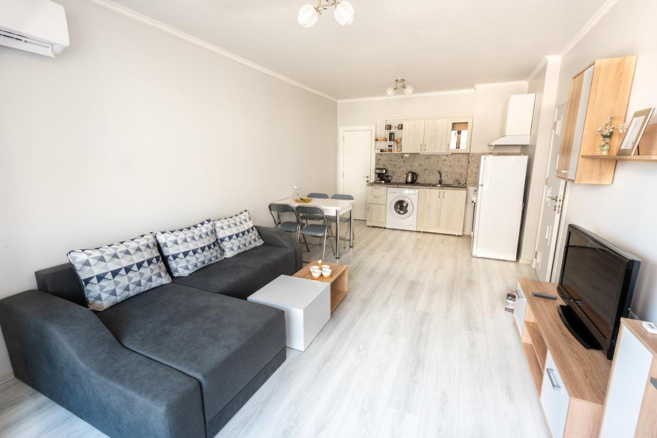 Lovely 1Bed Apartment For 4 Guests & Free Parking Plovdiv Bagian luar foto