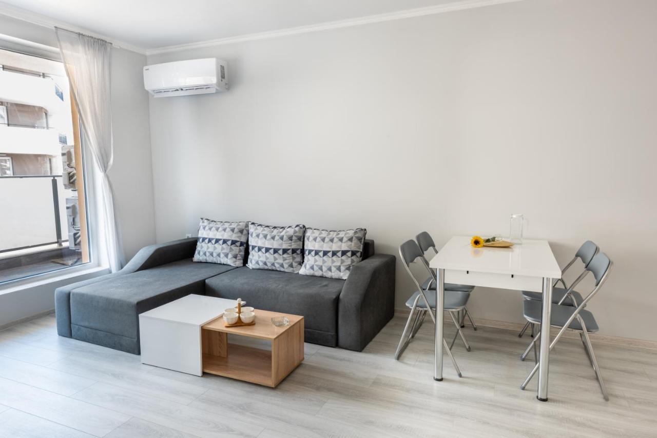 Lovely 1Bed Apartment For 4 Guests & Free Parking Plovdiv Bagian luar foto