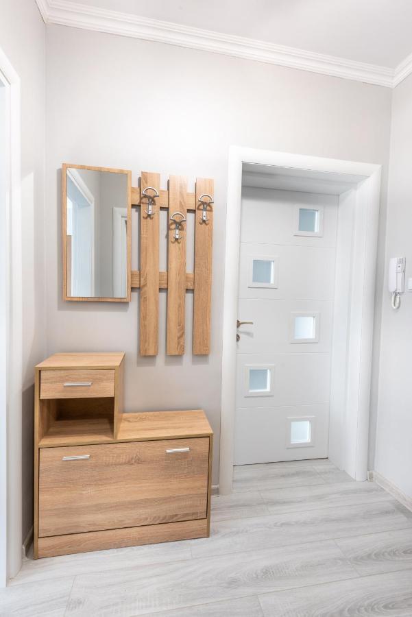 Lovely 1Bed Apartment For 4 Guests & Free Parking Plovdiv Bagian luar foto