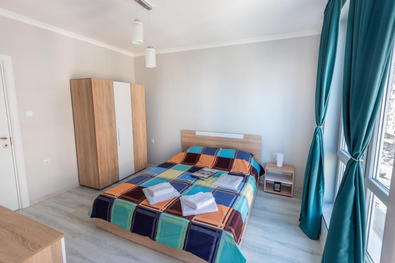 Lovely 1Bed Apartment For 4 Guests & Free Parking Plovdiv Bagian luar foto
