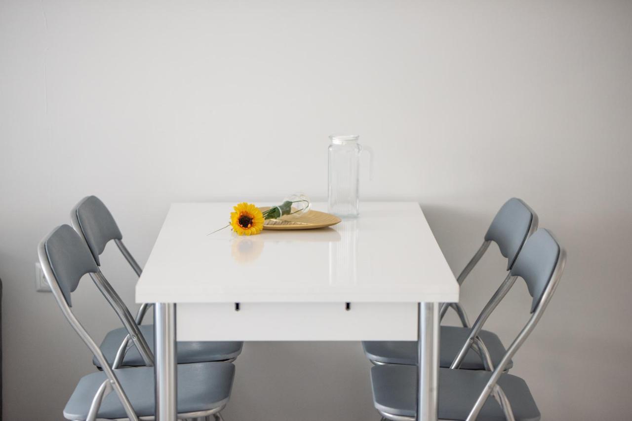 Lovely 1Bed Apartment For 4 Guests & Free Parking Plovdiv Bagian luar foto