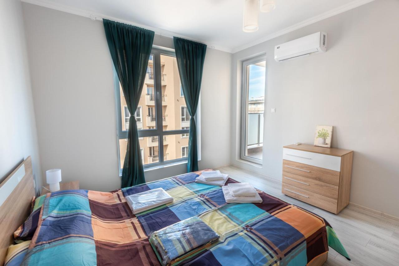 Lovely 1Bed Apartment For 4 Guests & Free Parking Plovdiv Bagian luar foto